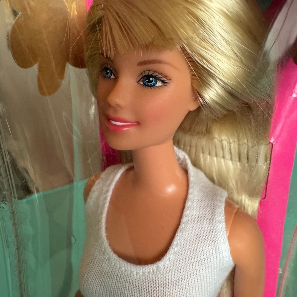 Barbie style 2000 Doll in White and Pink